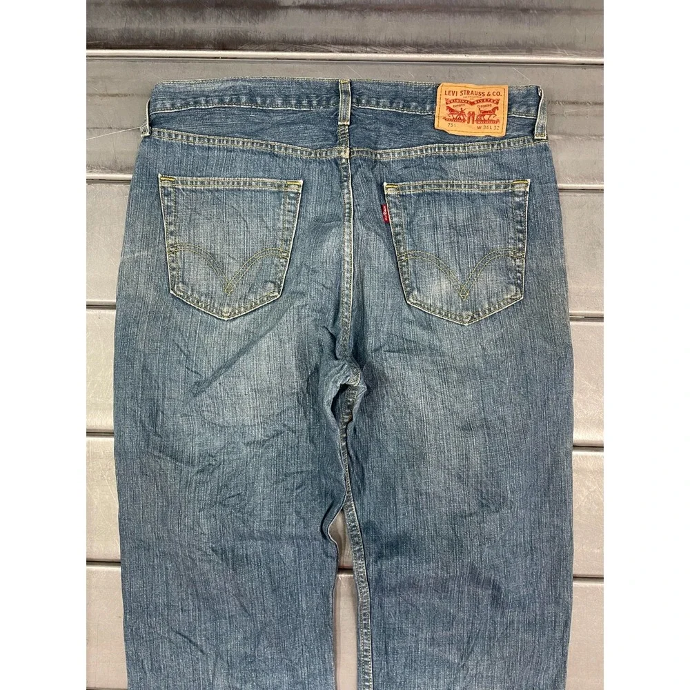 VTG Levis 751 Jeans Mens 36X32 Blue Medium Wash Denim Straight Leg 100%‎ Cotton